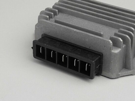 Spanningsregelaar 5-pins PX elestart, PK XL elestart 12V