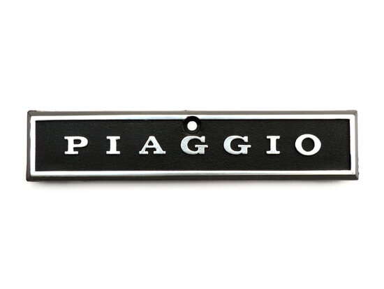 Logo Piaggio bovenin claxoncover neus PK en PX serie incl. zeskant logo Piaggio 30x36