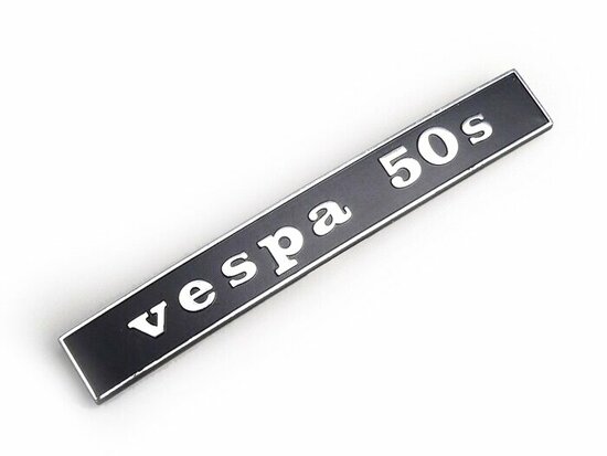 Logo "Vespa50S" achterop