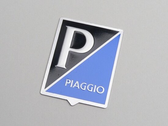Logo "P/Piaggio" rechthoek aluminium 37x48, zelfklevend