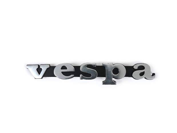 Logo "Vespa" Voorzijde zwart, met zilveren letters P-oud en V50 Rally, Sprint