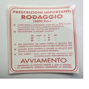 Inrij-instructie sticker rood Rodaggio (2000 km) 3 versnellingen 2% olio