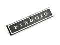 Logo Piaggio bovenin claxoncover neus PK en PX serie incl. zeskant logo Piaggio 30x36